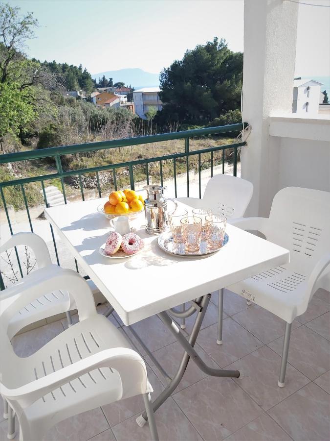 Nina * Gradac (Split-Dalmatia)